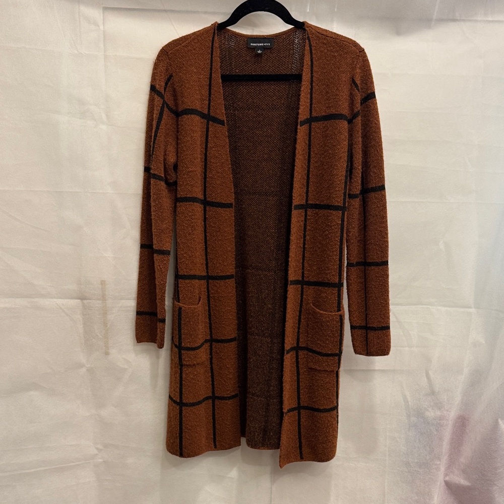 Elegant Brown Grid Pattern Cardigan